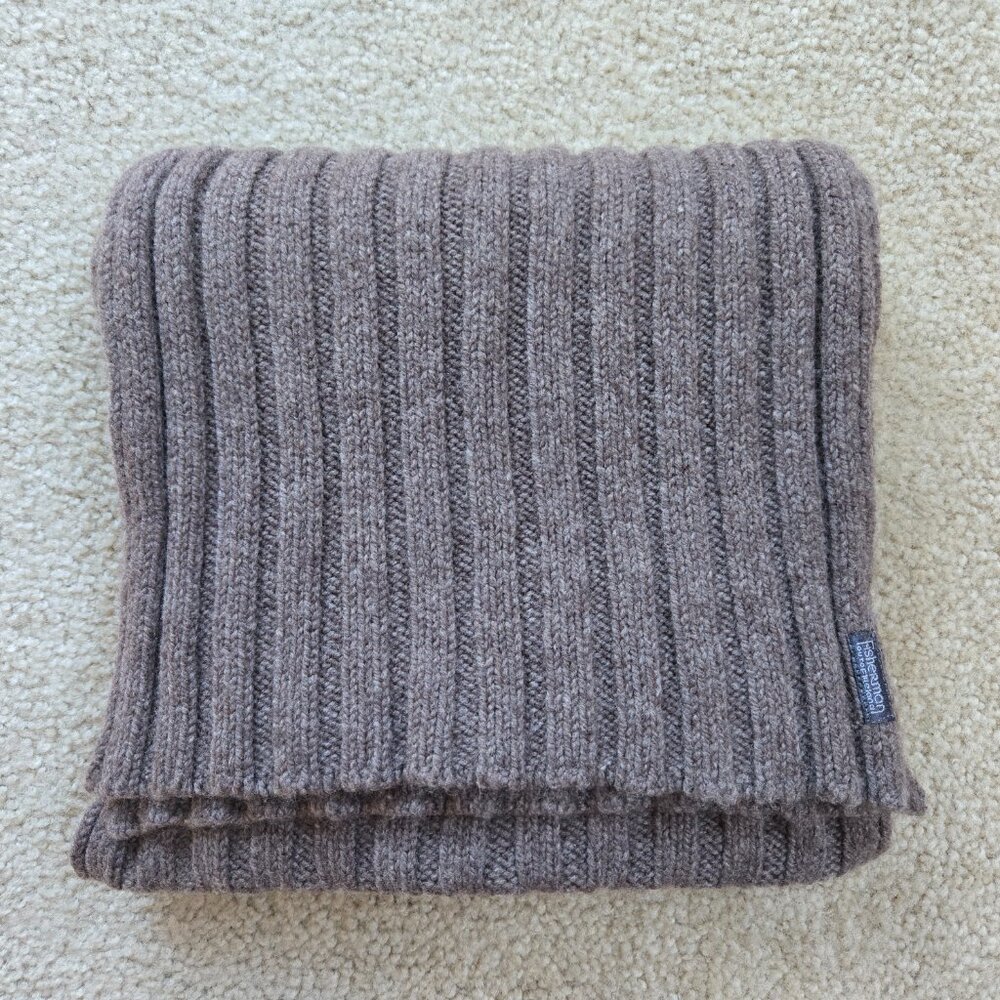 Brown Ribbed Lambswool Scarf made in Ireland - Picture 3 of 9